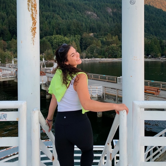 Meet your Posher - Picture 7 of 7